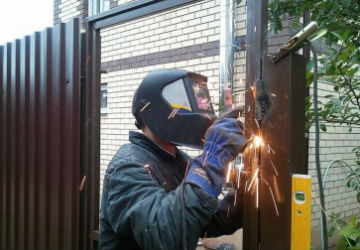 Сварка перегородок и заборов в Чайковском в октябре