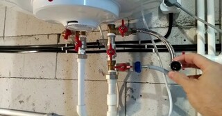 Установка накопительного водонагревателя в Чайковском в октябре